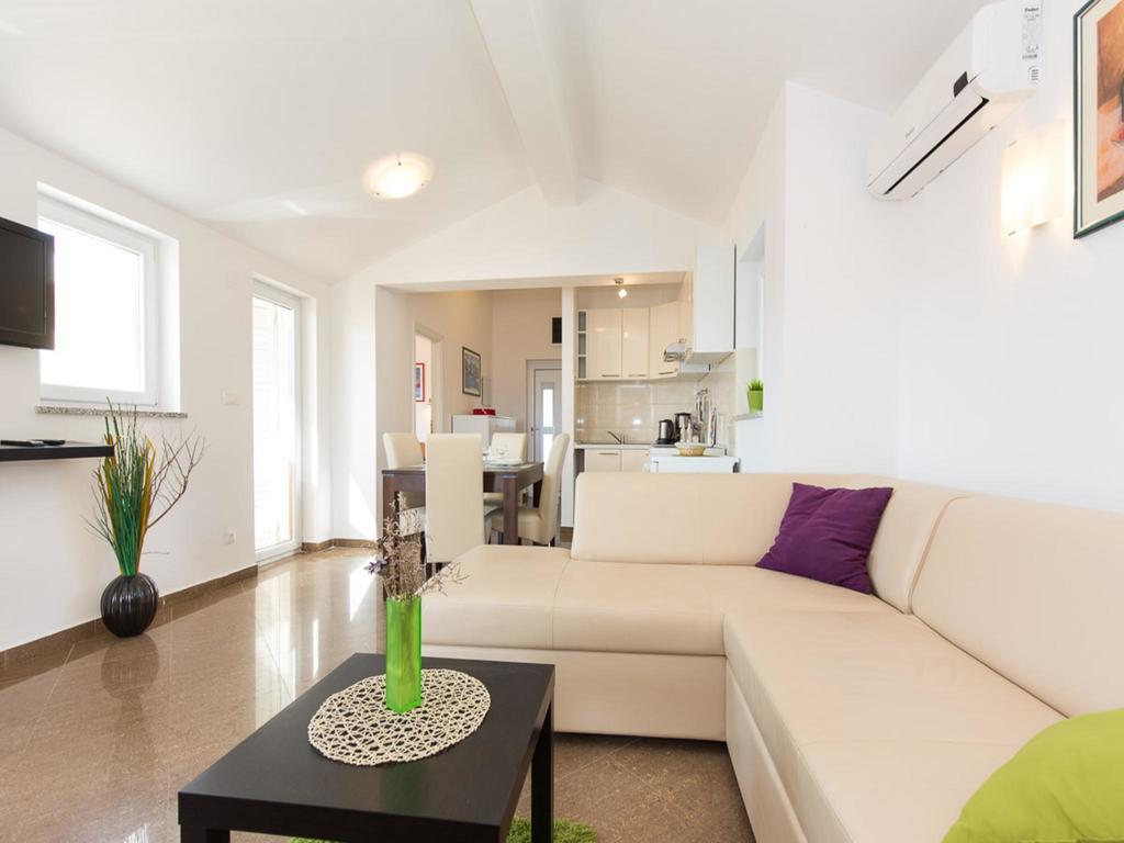 Apartments Josip Čižići Eksteriør billede