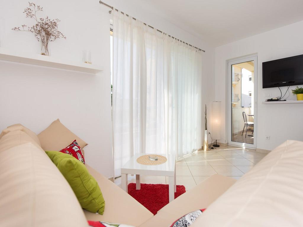 Apartments Josip Čižići Eksteriør billede