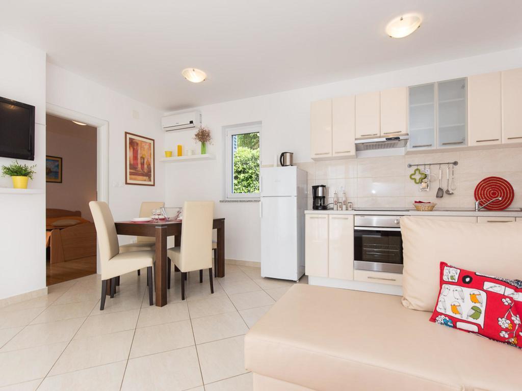 Apartments Josip Čižići Eksteriør billede